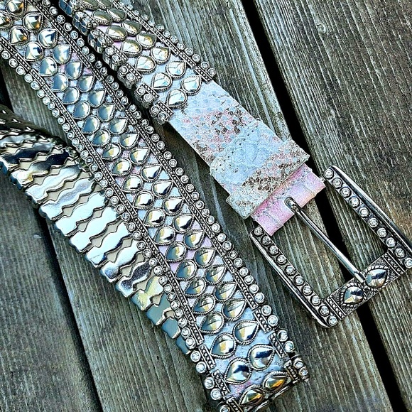 Vintage 90s Parasuco 34” Pink Snake Print Leather Silver Metal Bling Belt. - Picture 1 of 7